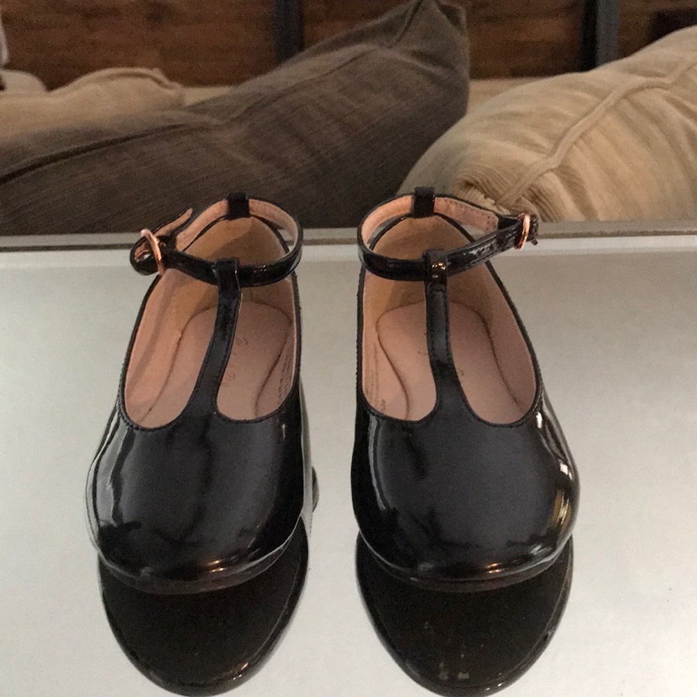 Ballet flats